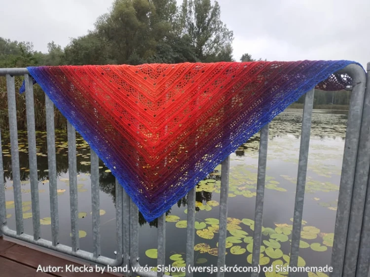 KOKONEK Merino 725 Lock heart - Jarzębina/czerwień/bordo/śliwka/szafir