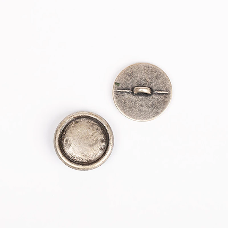 Guzik Drops na stopce srebro / 20 mm / 529