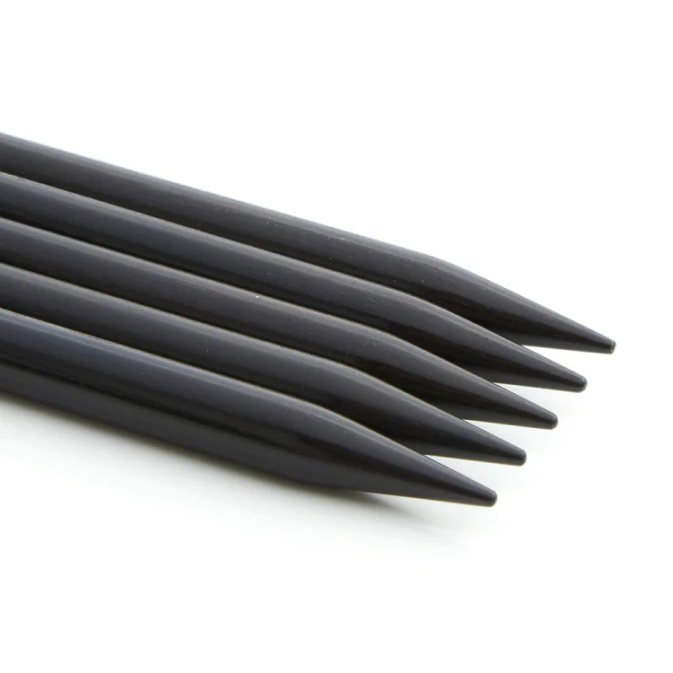 double-pointed-needles-2_a76ca4b5-75bc-482f-8b44-c0bc1844a2bf.webp