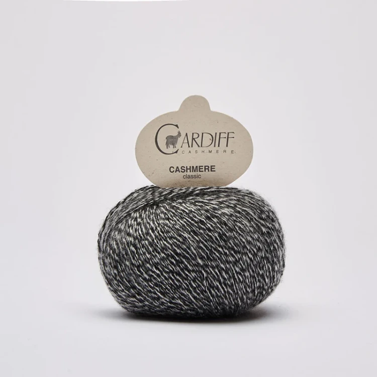 Włóczka Cardiff Cashmere Classic 690 / new york / czerń z bielą