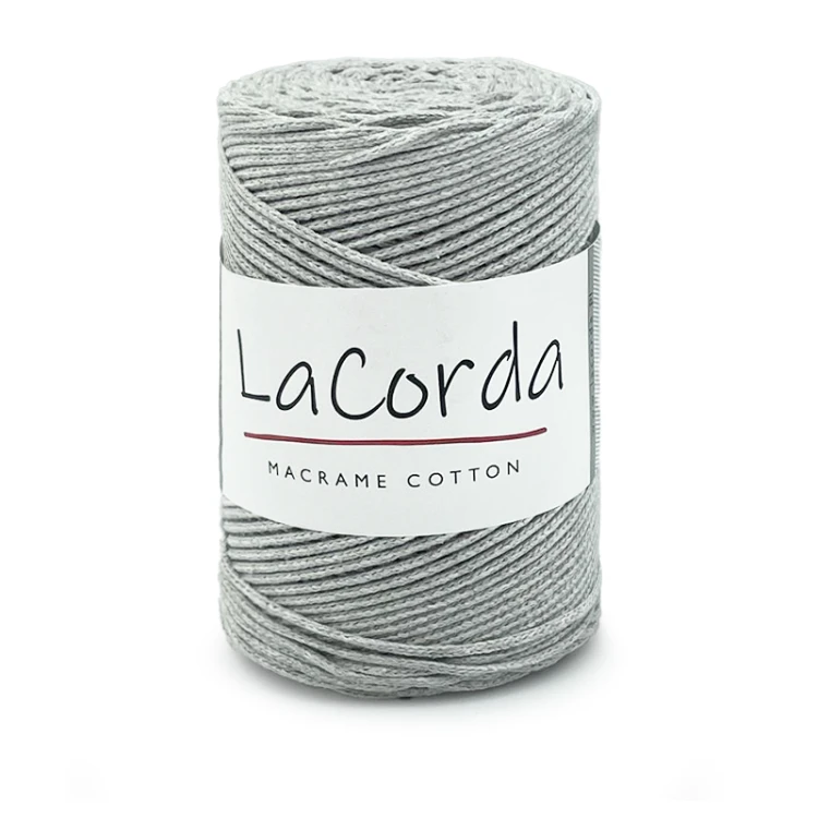Sznurek La Corda Macrame Cotton 2mm / rolka 200m / 110 jasny szary