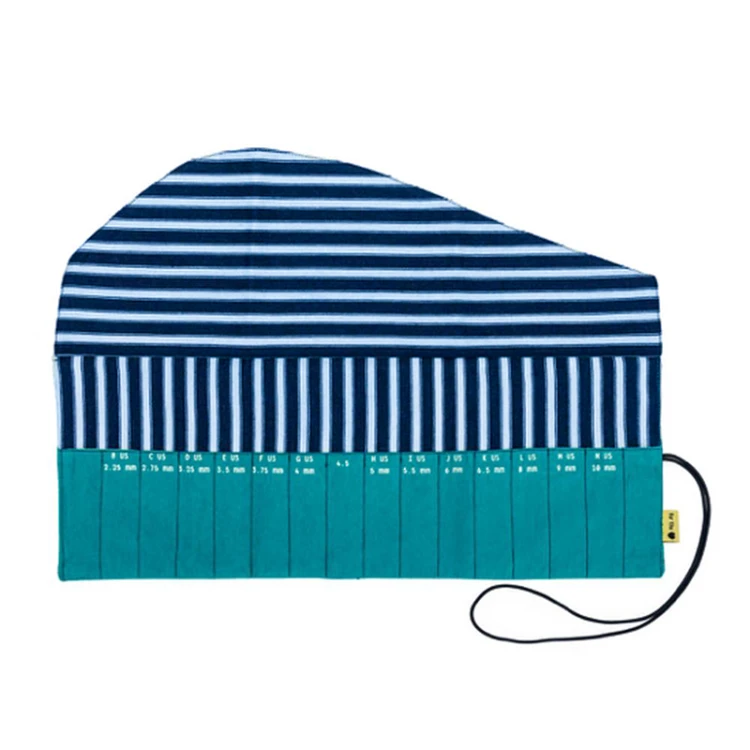 Etui Della Q na szydełka Roll case linen / teal