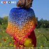 Autorka chusty: Dwie lewe ręce Agi R; Wzór: Tulipanowe pola - Po prostu nitka; Szydełko: 2,75 mm; Wymiary: 200cm/85 cm