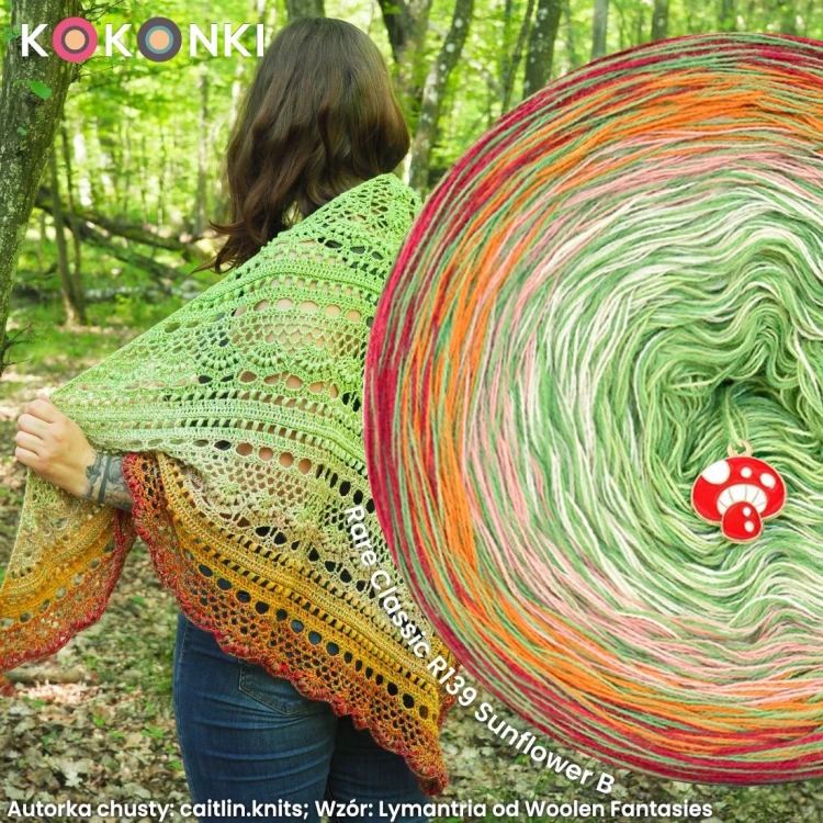 Autorka chusty: caitlin.knits; Wzór: Lymantria od Woolen Fantasies; Szydełko: 3,25 mm; Wymiary: 180cm/90 cm