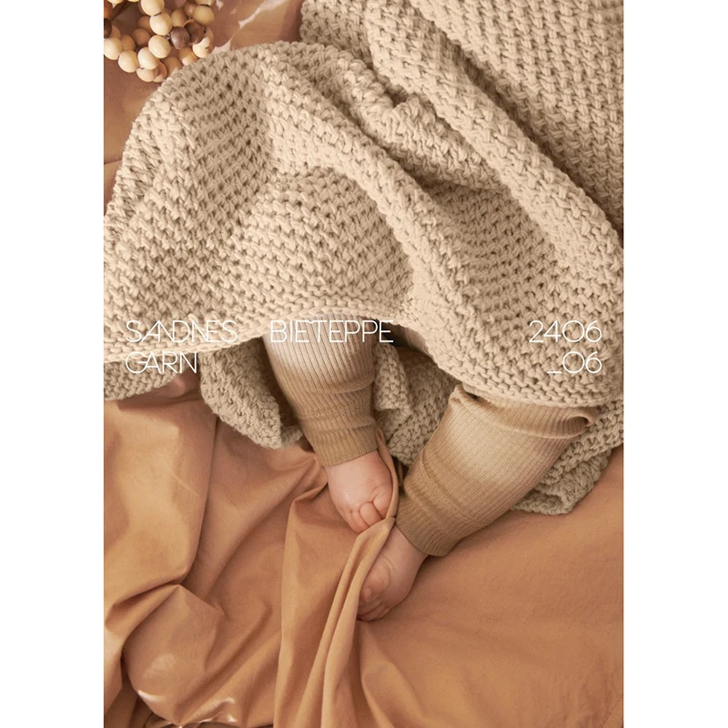 Wzór druty Sandnes Garn Bee Blanket 2406_06 - w języku angielskim