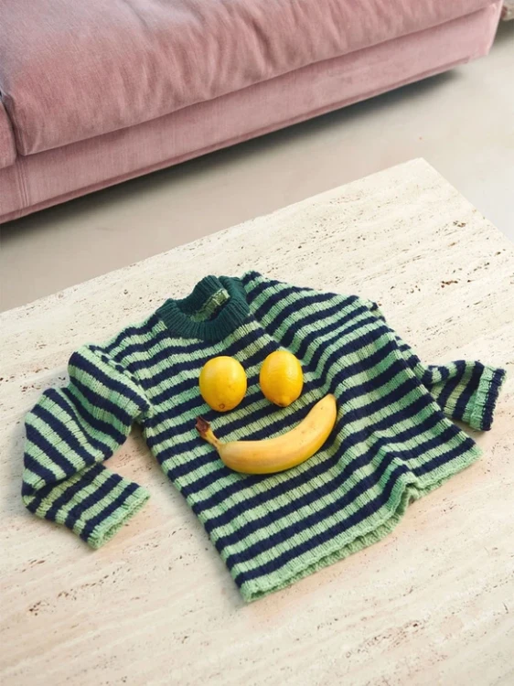 Wzór druty Sandnes Garn Sedrick Sweater Junior 2401_02 - w języku angielskim