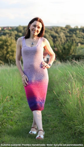Autorka sukienki: Pesttka Handmade; Wzór: Sycylia od panirobootka
Rozmiar: S