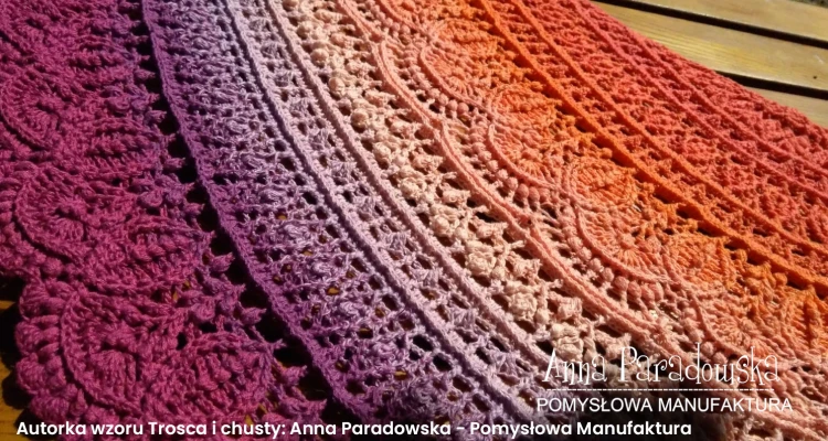 Autorka wzoru Trosca i chusty: Anna Paradowska - Pomysłowa Manufaktura