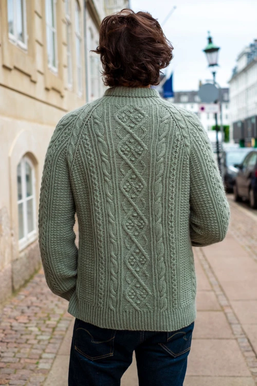 Książka Knits to Wear / Veronika Lindberg - w języku angielskim