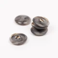 Guzik Drops imitacja drewna mocha / 15 mm / 701