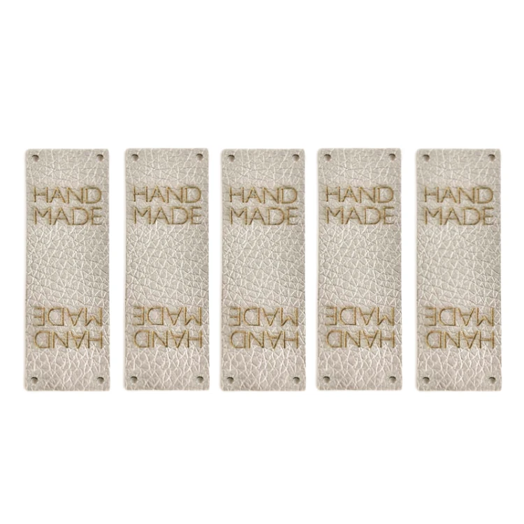 Zestaw metek ekoskóra metalizowana "HAND MADE" / beż / 60 x 20 mm / 5 szt.