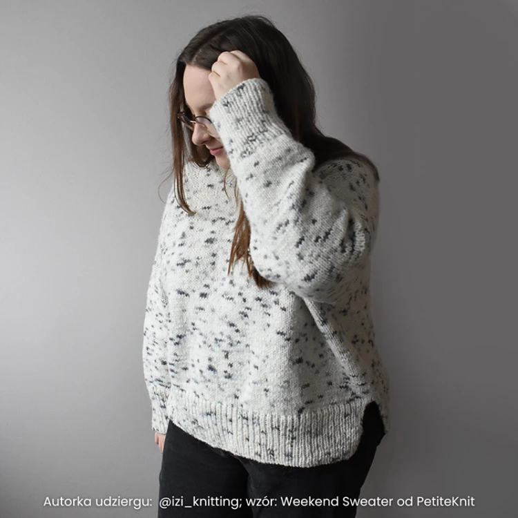 Autorka udziergu: @izi_knitting; wzór: Weekend Sweater od PetiteKnit