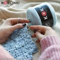 Autor: @szarlotka_knits; Wzór: Crochet Floral Square Top od Chenda DIY