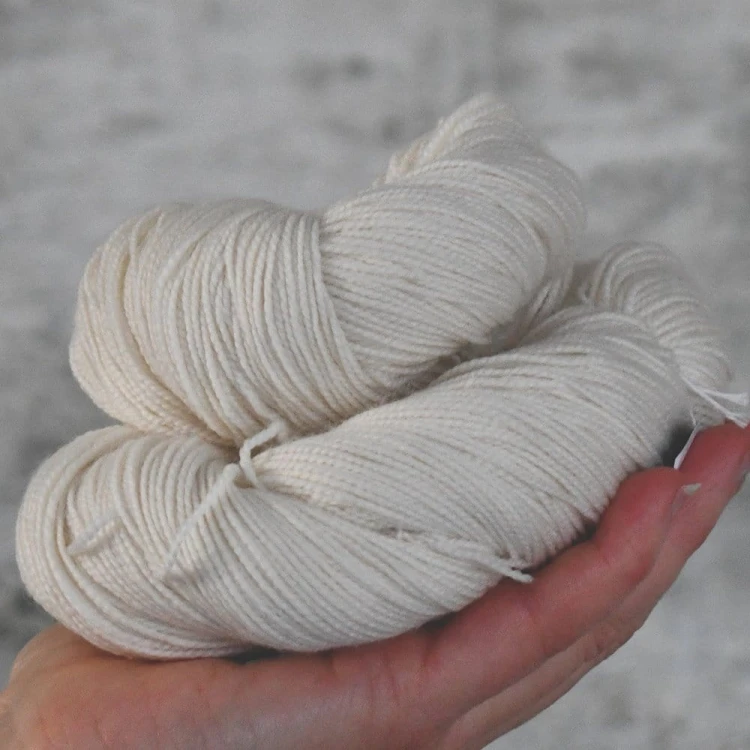 Profesjonalna baza do farbowania Non Superwash / fingering / 2ply