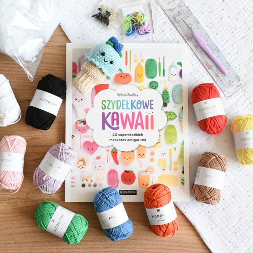 Zestaw amigurumi 132 / książka Szydełkowe Kawaii włóczki szydełko i akcesoria