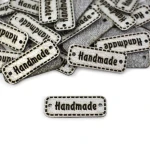 Sada cedulek eko kůže metalizowana "Handmade" / stříbro / 11 x 30 mm / 5 ks.