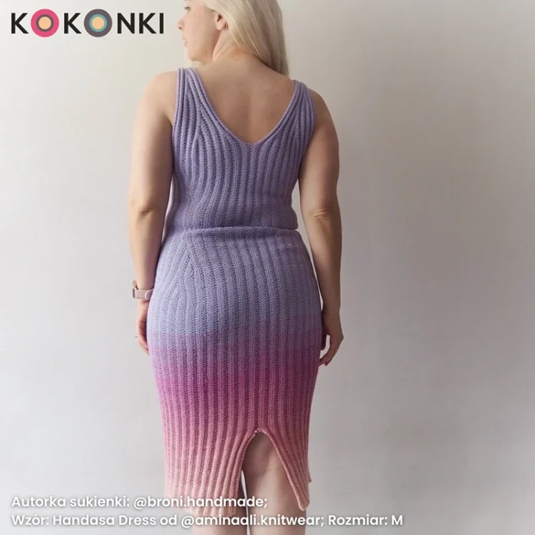 Autorka sukienki: @broni.handmade; Wzór: Handasa Dress od @aminaali.knitwear; Rozmiar: M