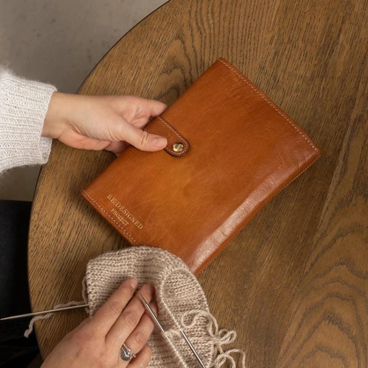 Etui / organizer / RE:DESIGNED / Project 7 / skóra / burned tan/gold