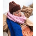 Książka Everyday Knits Easy Wardrobe Essentials / Laine Publishing - w języku angielskim