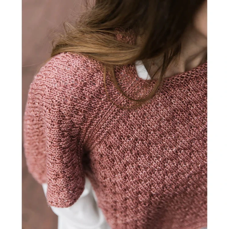 Książka Soothing Stitches Knits for a QuietMind / Laine Publishing - w języku angielskim
