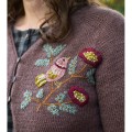 Książka Embroidery on Knits / Laine Publishing - w języku angielskim