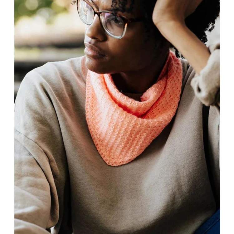 Książka Trails & Valleys Knitwear for family adventures / Laine Publishing - w języku angielskim