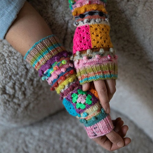 Książka 52 Weeks of Scrap Yarn: Projects for Crafters - w języku angielskim