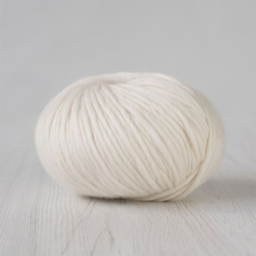Włóczka DHG Piuma / Natural White - naturalny