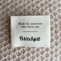 Metka tkana PetiteKnit "Made by someone who loves me" / naturalny /  5 x 4 cm / 1 szt