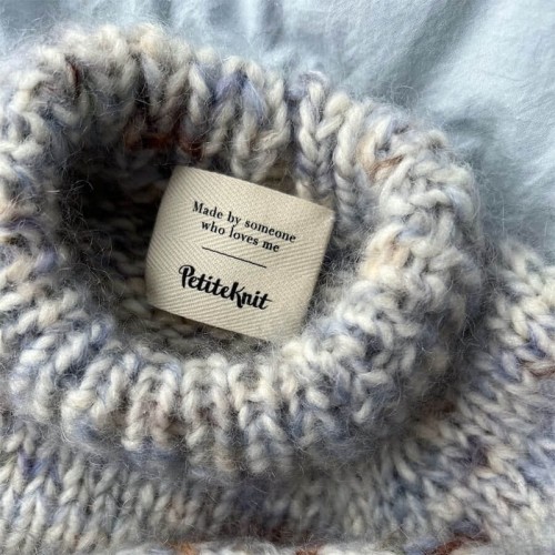 Metka tkana PetiteKnit "Made by someone who loves me" / naturalny /  5 x 4 cm / 1 szt
