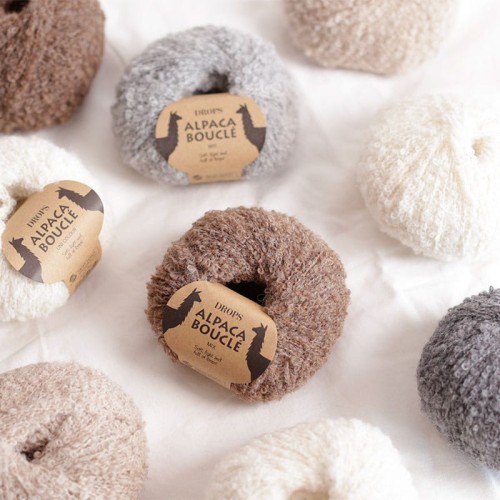 Włóczka Drops Alpaca Boucle 2020 / jasny beż / mix