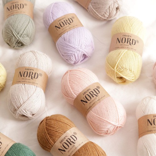 Włóczka skarpetkowa Drops Nord 23 / karmel / uni color