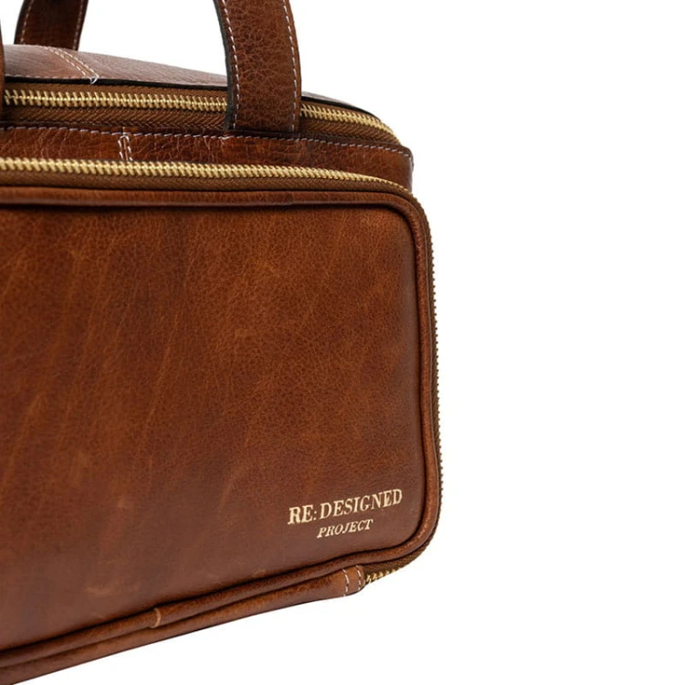Organizer / torba / RE:DESIGNED / Project 39 / skóra / walnut/gold