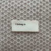 Metka tkana PetiteKnit "I belong to" - naturalny /  2 x 5 cm / 1 szt