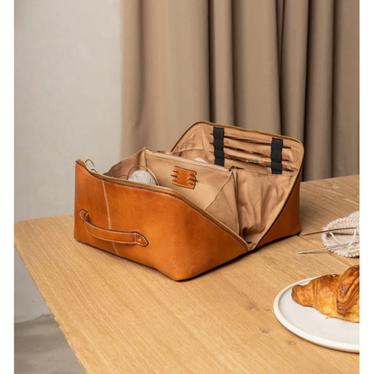 Etui / organizer / RE:DESIGNED / Project 10 / skóra / burned tan / gold