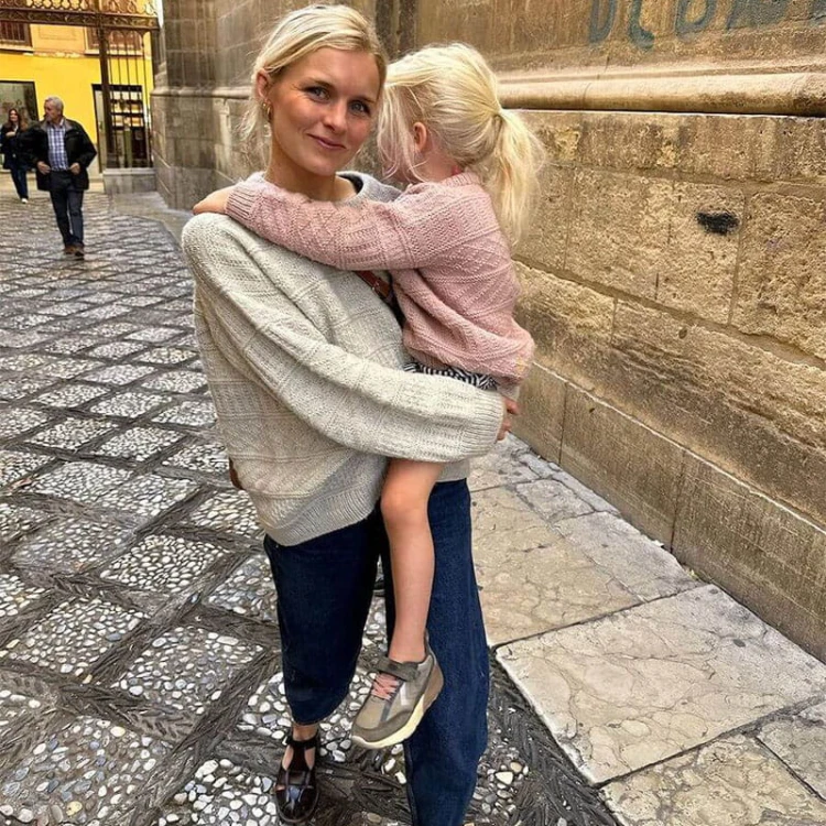 Wzór PetiteKnit / Storm Sweater - w języku angielskim