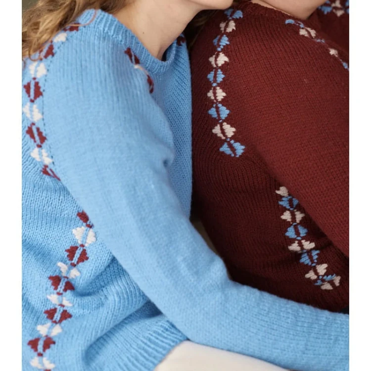 Książka Kindred Knits / Laine Publishing - w języku angielskim