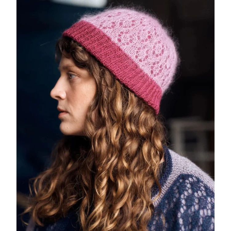 Książka Kindred Knits / Laine Publishing - w języku angielskim