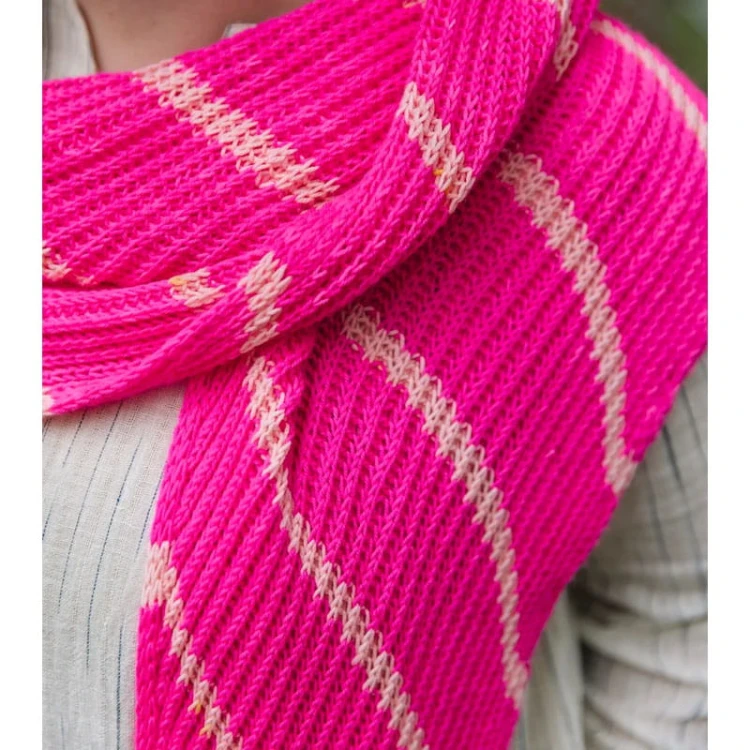 Książka My Dream Knits / Laine Publishing - w języku angielskim