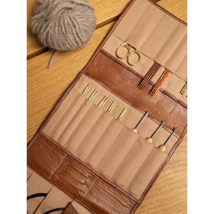 Etui / organizer / RE:DESIGNED / Project 14 / skóra / walnut / gold