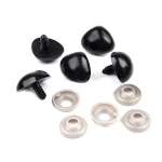 Nos plastikowy do maskotek 7 x 9 mm / czerń / 10 szt