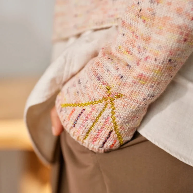 Książka Beaded Colourwork / Laine Publishing - w języku angielskim