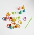 Zestaw dla dziewiarki – znaczniki plastikowe, stopery i  igła w fiolce