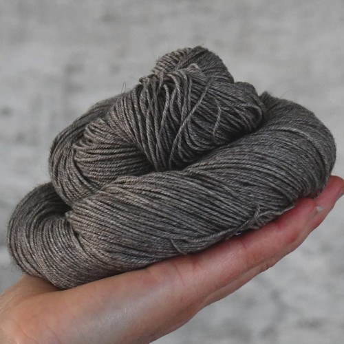 Włóczka / baza do farbowania That Yak Sock 50s skarpetkowa / 200m / szaro-beżowy / merino yak nylon 4ply
