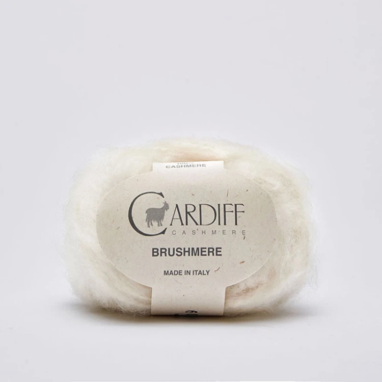 Włóczka Cardiff Brushmere 101 / white / złamana biel