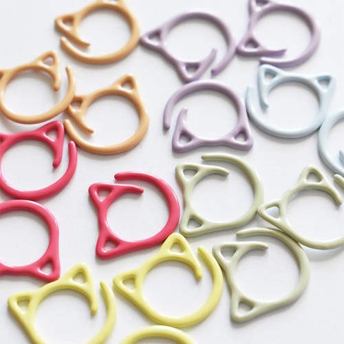 Znaczniki oczek w kształcie kota / metalowe / kolorowe / 10 szt