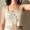 Autorka bluzki: @bibik.knits; wzór "Surya Top" od @mochi.knits
