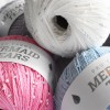 Włóczka z koralikami Pru Yarns Mermaid Tears / słodki róż