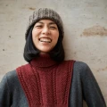 Książka Foundations: 20 Knitted Accessories / Laine Publishing - w języku angielskim