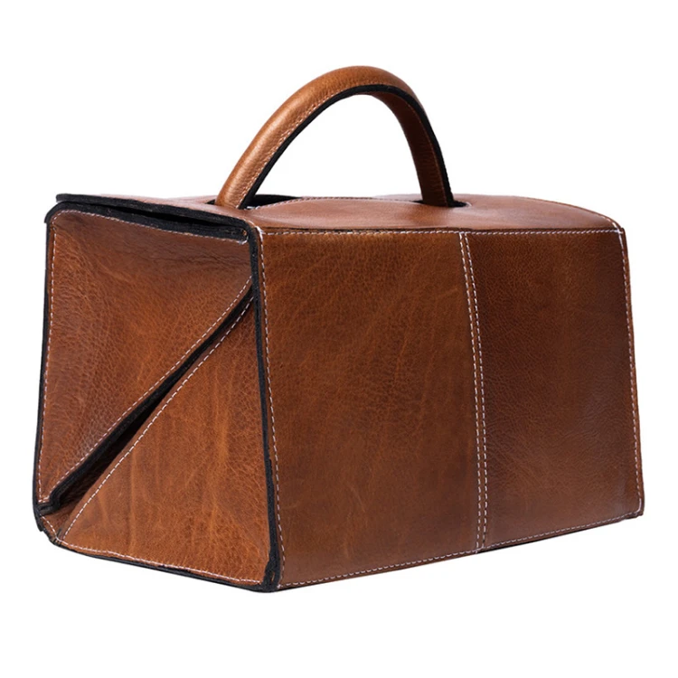 Organizer / torba / RE:DESIGNED / Project 134 / skóra / walnut